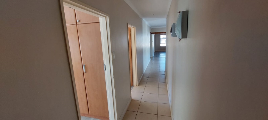 5 Bedroom Property for Sale in Ferreira Town Eastern Cape